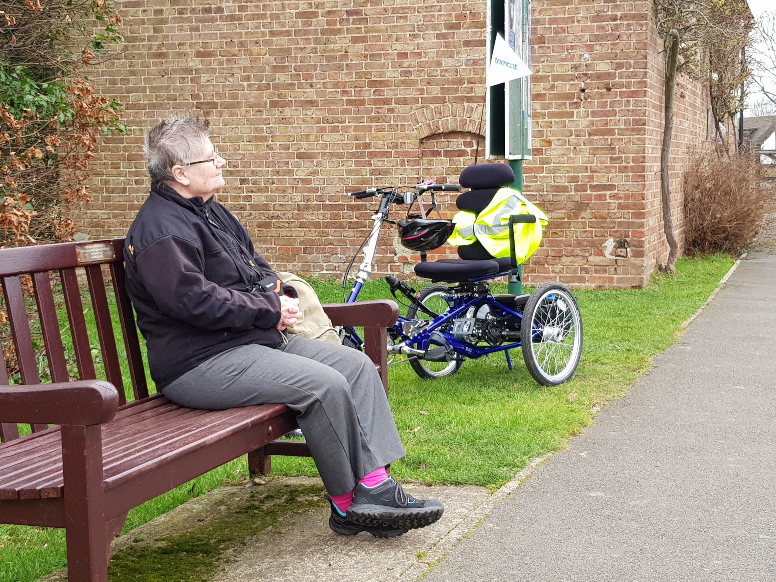 Old-Windsor-Lock-Bench-scaled