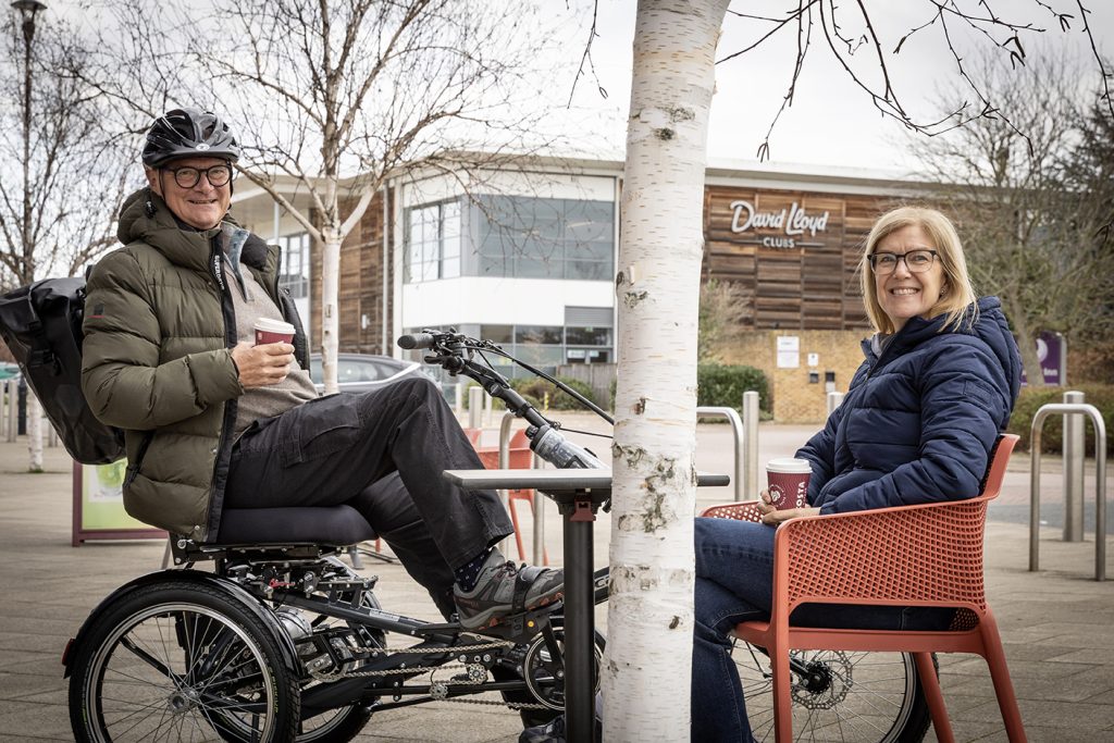 costa-shot-looking-at-camera-1024x683